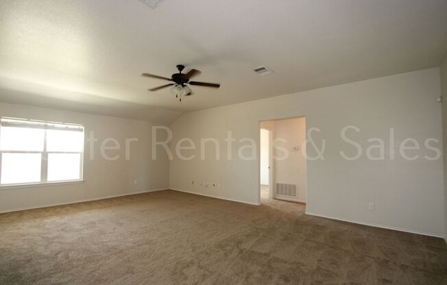 Spacious 4 bedroom in Goodnight Ranch