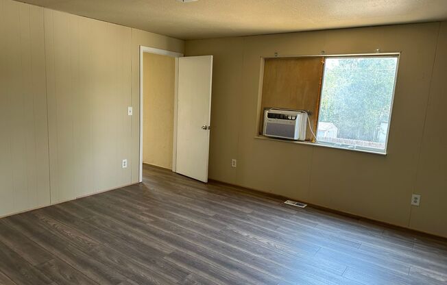 2 beds, 1 bath, 850 sqft, $1,150, Unit Unit A