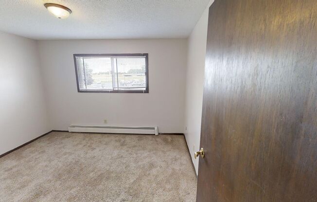 2 beds, 1 bath, $850