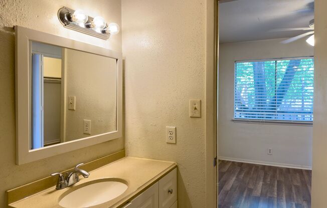 1 bed, 1 bath, 394 sqft, $1,295, Unit Unit 9