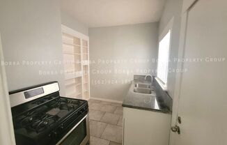 Studio, 1 bath, 480 sqft, $1,425, Unit 04