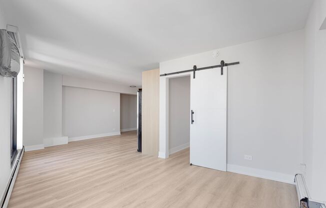 3 beds, 1.5 baths, 1,001 sqft, $3,300, Unit 14C