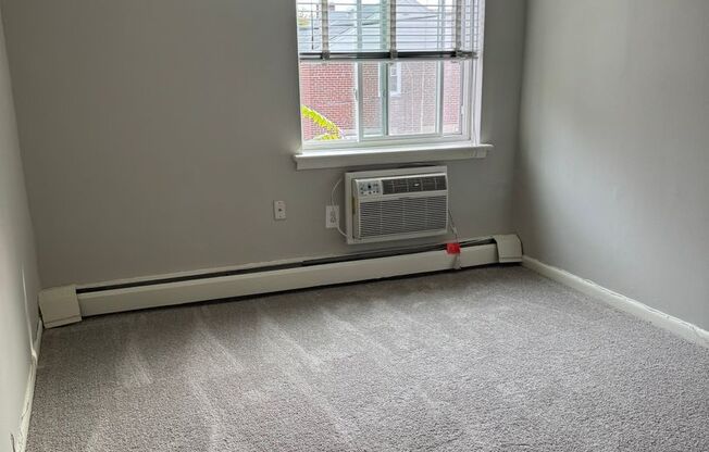 1 bed, 1 bath, 550 sqft, $1,125, Unit 154