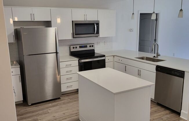 2 beds, 2 baths, 1,374 sqft, $3,475, Unit 1701