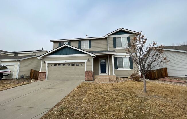 $250 off first month if signed by 4/1/25 Spacious and Bright with a GREAT YARD,4bd/3.5 ba Home in Northglenn, Near Parks, New Paint and Carpet, Close to Light Rail