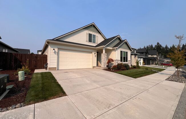 Gorgeous 5 Bedroom in Battle Ground!