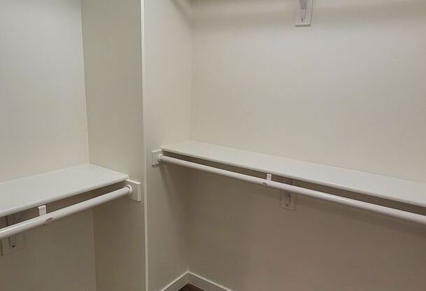 1 bed, 1 bath, 610 sqft, $1,950, Unit 18