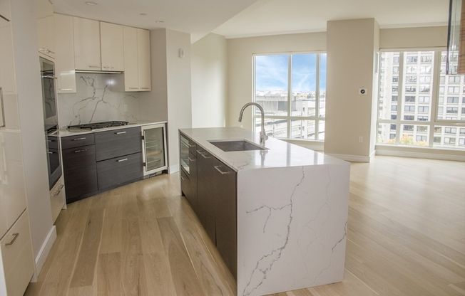 3 beds, 3.5 baths, 3,736 sqft, $22,000, Unit 1102