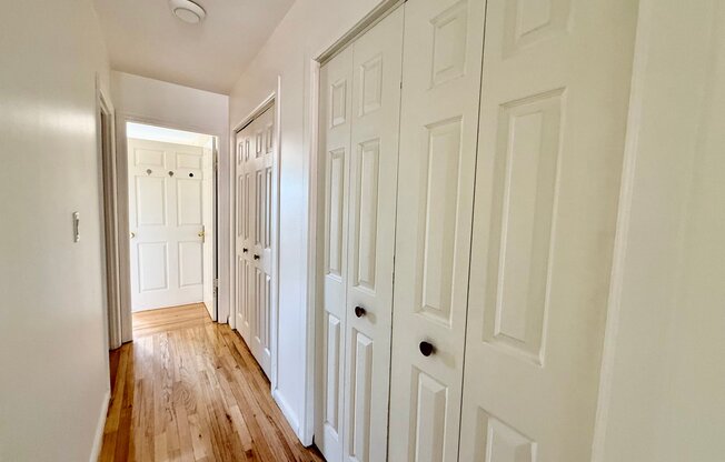 20 11 COLLEGE PT BLVD