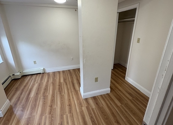 3 beds, 2 baths, 1,110 sqft, $5,100, Unit 30