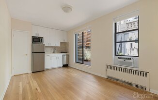 1 bed, 1 bath, $5,700, Unit PH-G