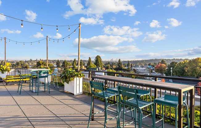 The Crew Apartments; A Green Lake Gem!