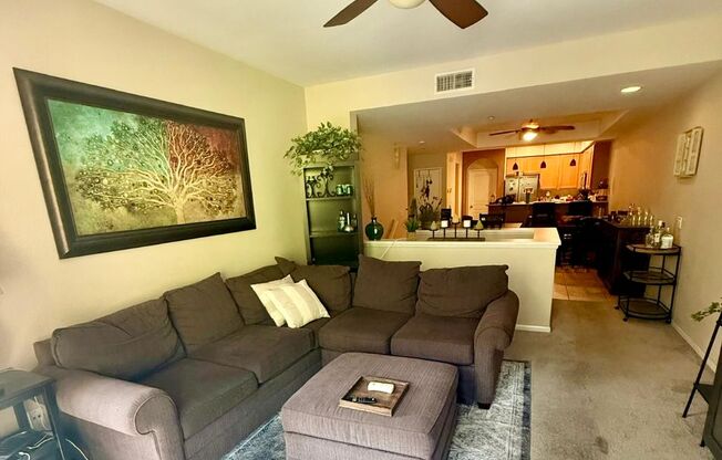 Stunning, 3 BD/2.5 BA, 2 Car Garage, Townhouse in Mission Walk available in June!