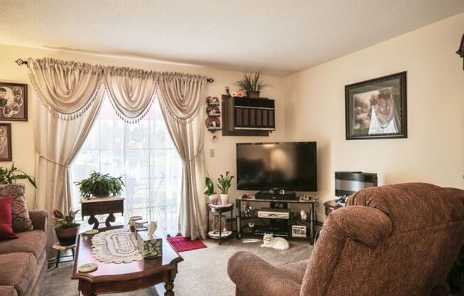 2 beds, 2 baths, 1,070 sqft, $2,600, Unit 8-8A