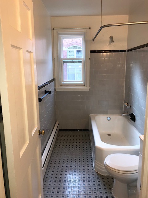 1 bed, 1 bath, 575 sqft, $1,350, Unit C20