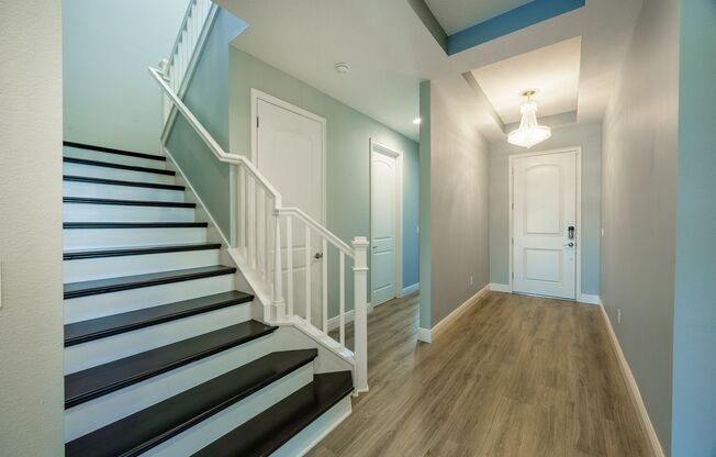 Luxurious 5 Bed/5Bath Home in the Sought-After Eagle Creek Community in Lake Nona!