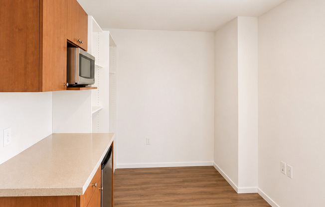 Studio, 1 bath, 175 sqft, $1,195, Unit 3419