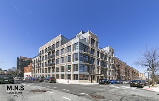 2 beds, 1 bath, $2,724, Unit J4