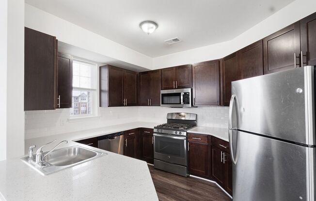 2 beds, 2 baths, 1,160 sqft, $2,395, Unit 4112