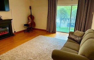 50 56 BROADLAWN