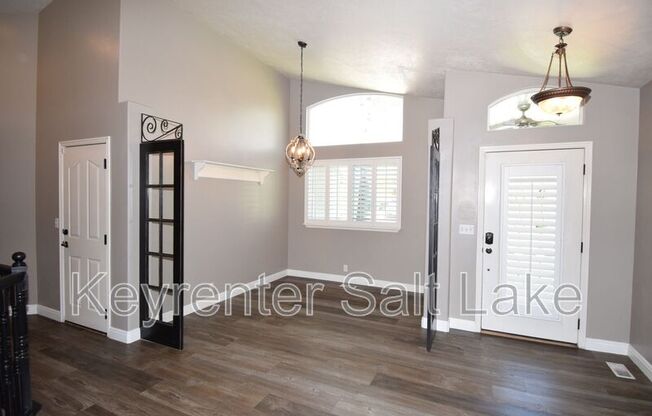 697 KRISTA CT