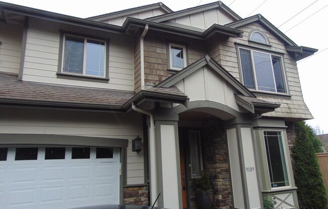 4+ Bedroom/2.5 Bath Luxury Kirkland Home.  Spacious Home, Rose Hill Area!  A Must See!