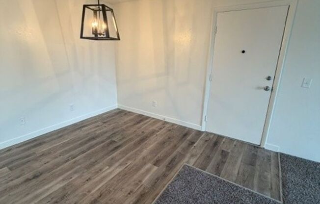 2 bed/1 bath apartment in Golden