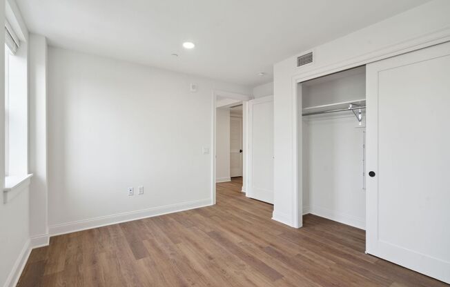 1 bed, 1 bath, 764 sqft, $3,335, Unit 902