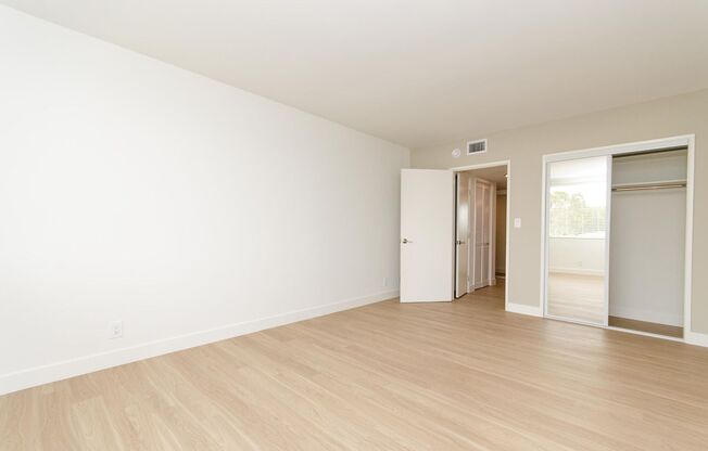 3 beds, 3 baths, 1,780 sqft, $5,600, Unit 102
