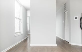 1 bed, 1 bath, 600 sqft, $2,045, Unit 3266 - 2G