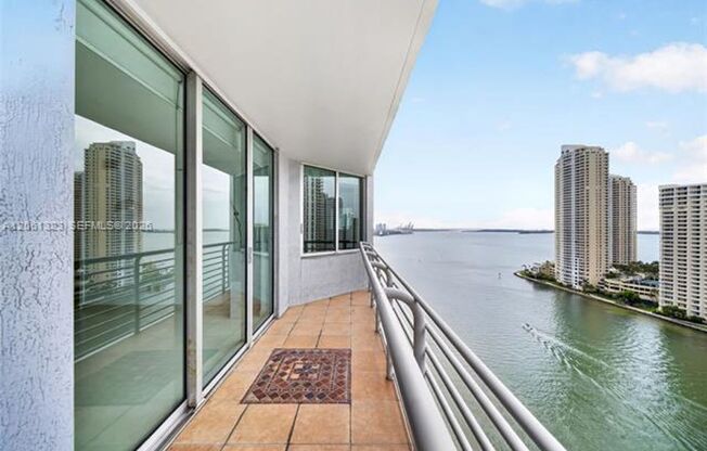 325 S Biscayne Blvd cu-2219, Miami, FL 33131