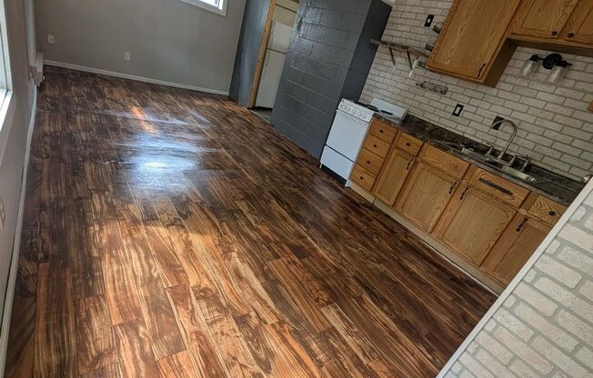 407 7th St NE Staples, MN 56479