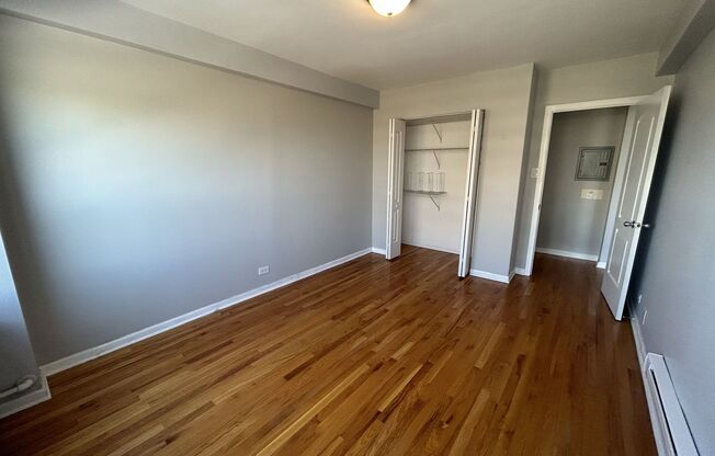 1 bed, 1 bath, 700 sqft, $1,950, Unit 418-1011