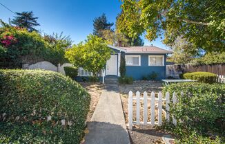 Charming Bungalow in Desirable Community Center Neighborhood!