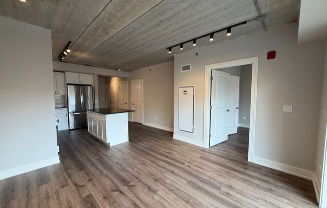 1 bed, 1 bath, 681 sqft, $2,625, Unit 952-408