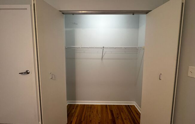 2 beds, 1 bath, 1,000 sqft, $2,000, Unit 303