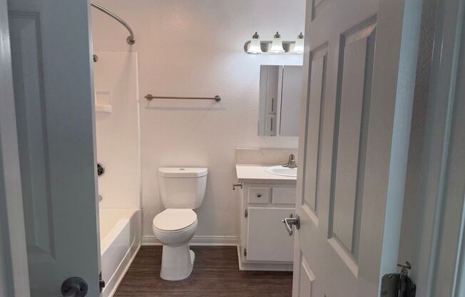 1 bed, 1 bath, 694 sqft, $2,465, Unit 612