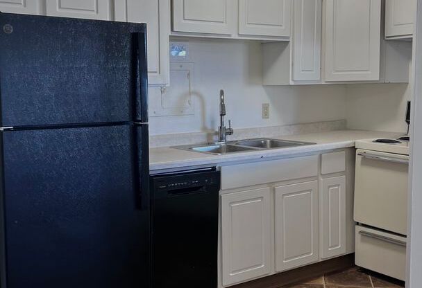 2 beds, 1 bath, 710 sqft, $1,250, Unit # 1309