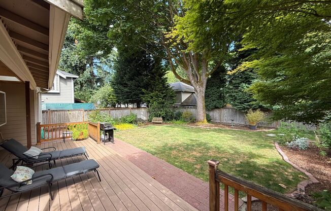 Beautiful Upscale Large High End Home in Kirkland!