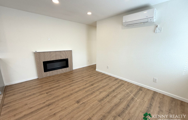 Remodeled 3 BD/2 BA Home with Private Entrance and Backyard