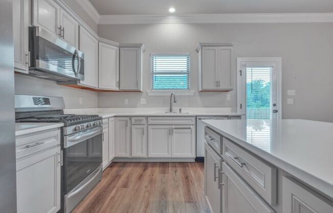 4 Bedroom House Near LSU on Burbank