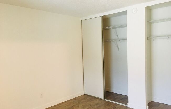 2 beds, 1 bath, 850 sqft, $2,300, Unit 344