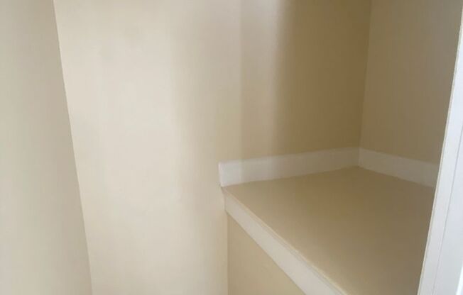 1 bed, 1 bath, $995, Unit 2660B