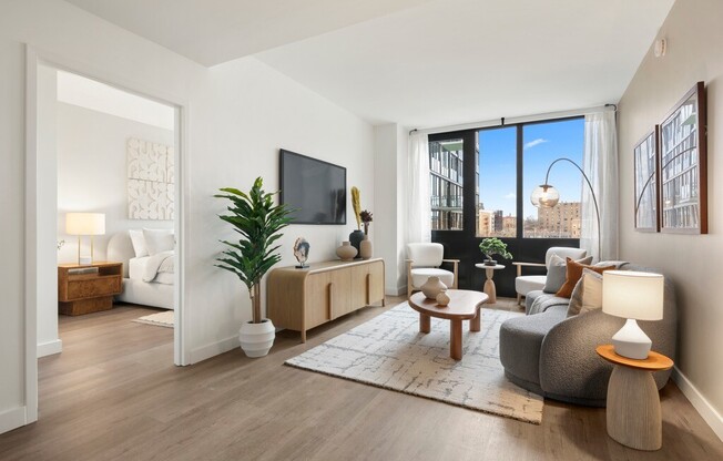 2 beds, 1.5 baths, $3,850, Unit 710N