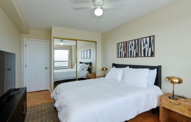 1 bed, 1 bath, 700 sqft, $2,250, Unit 418-0707