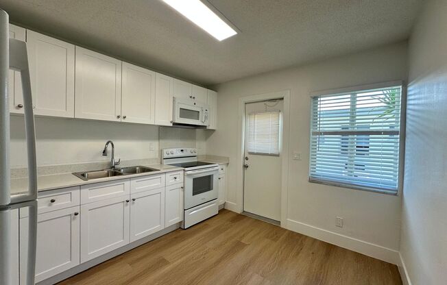Lighthouse Point Apartments LLC