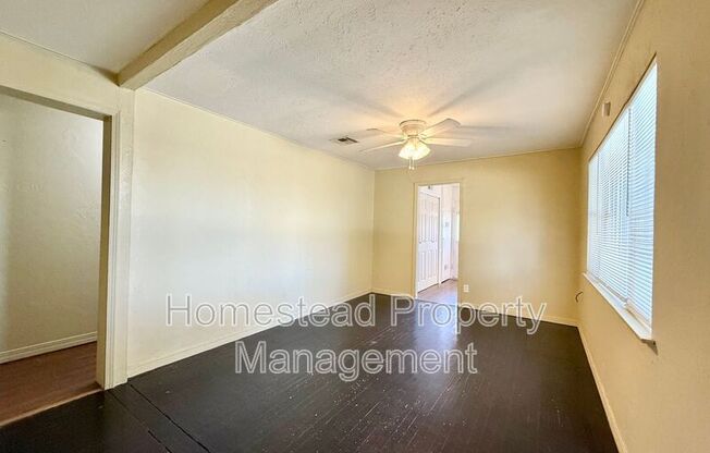 4208 NW 21 ST