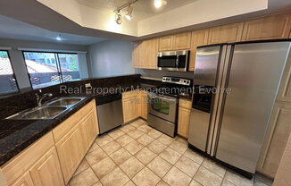 3 beds, 2 baths, 1,428 sqft, $1,995, Unit 240