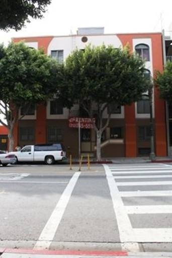 Studio, 1 bath, 380 sqft, $1,225, Unit 307