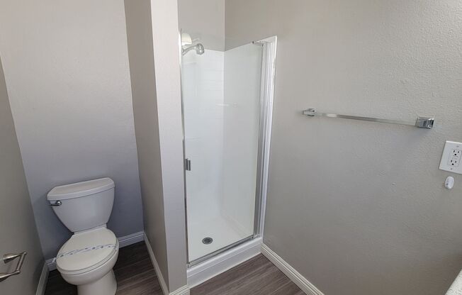 2 beds, 2 baths, 1,000 sqft, $2,610, Unit C28